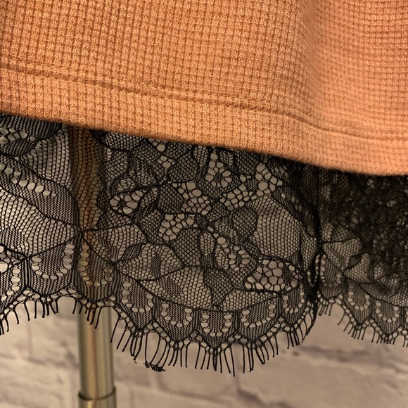 LOGO by Lori Goldstein Thermal Long Sleeve Top - Picture 4 of 8